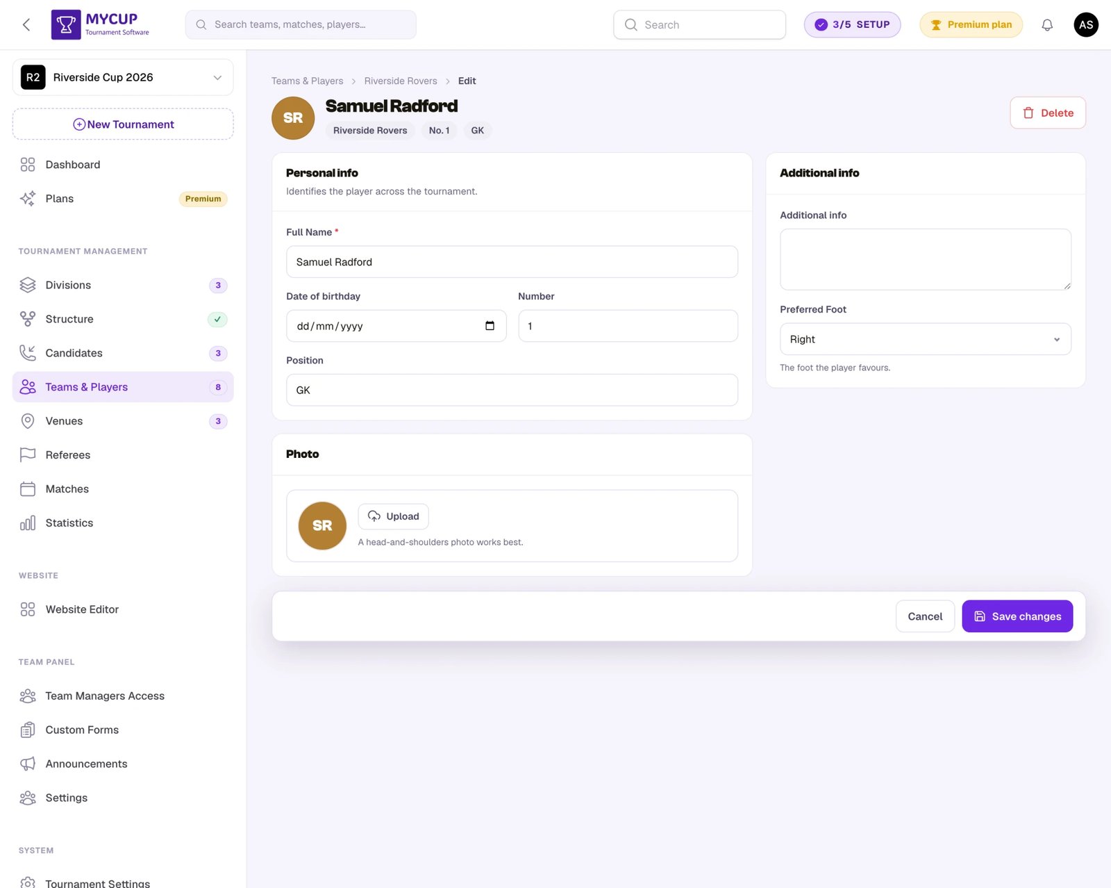 Player edit page showing the Custom Attributes section with fields like Citizen Card Number and License Number